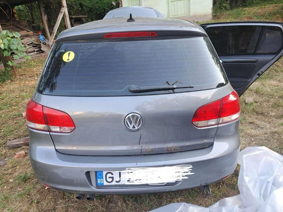 Vand Golf 6 pentru dezmembrari