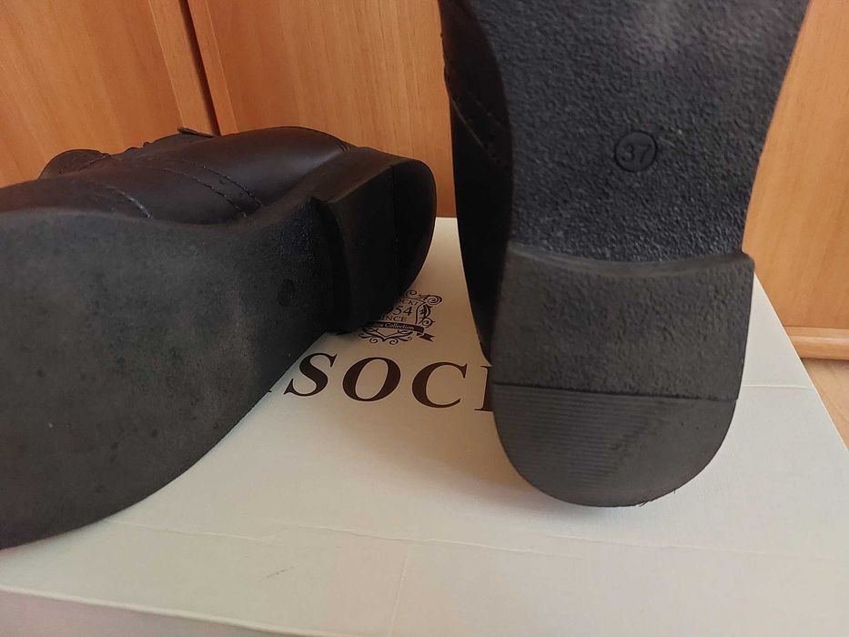 Botine negre Lasocki