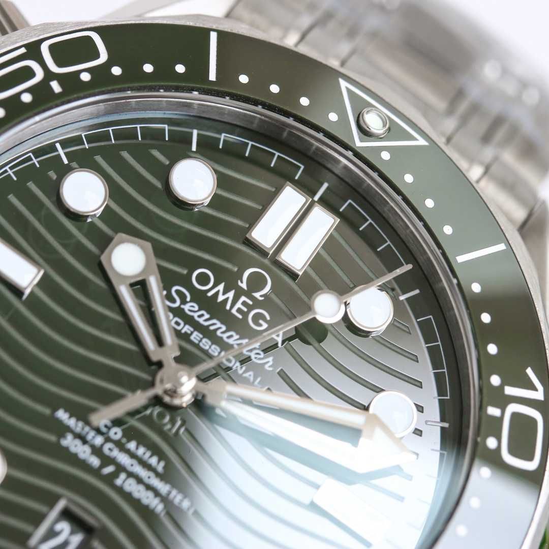 Автоматичен мъжки часовник OMEGA Seamaster Diver 300M Green