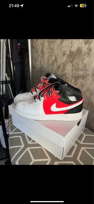 Nime air jordan low