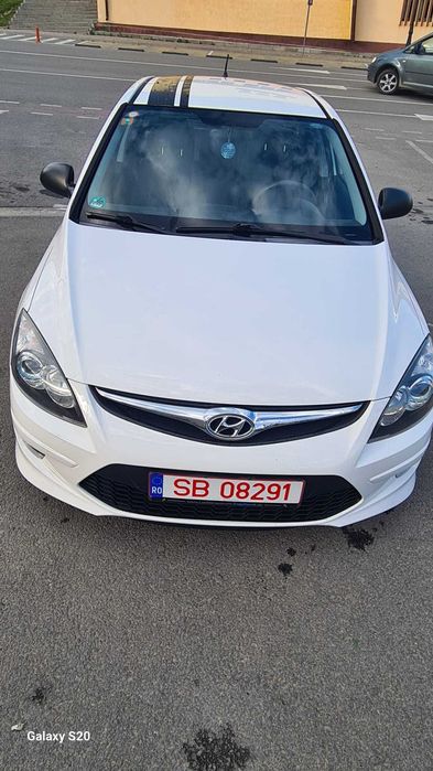 hyundai  i30, 2012, benzina,1.4,aspirat,109 CP, inmatriculat,163000 km