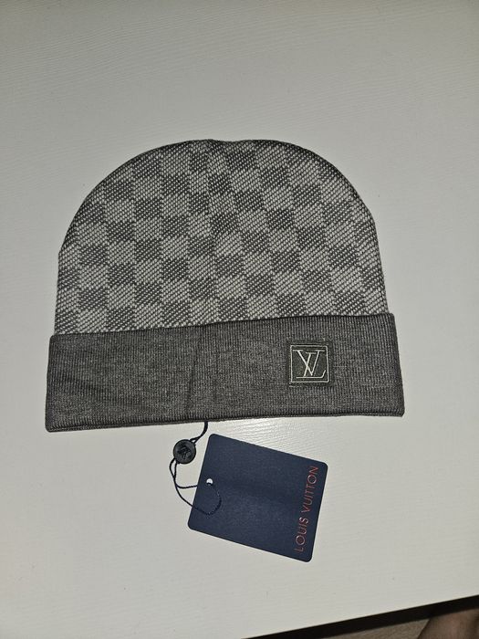 Caciula Louis Vuitton