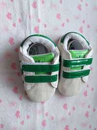Бебешки обувки / маратонки Adidas - НОВИ С ЕТИКЕТ