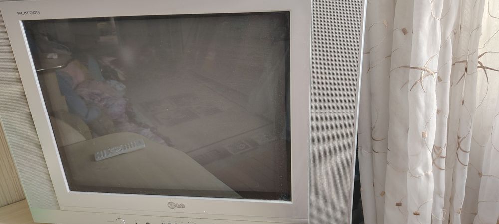 Продам телевизор LG