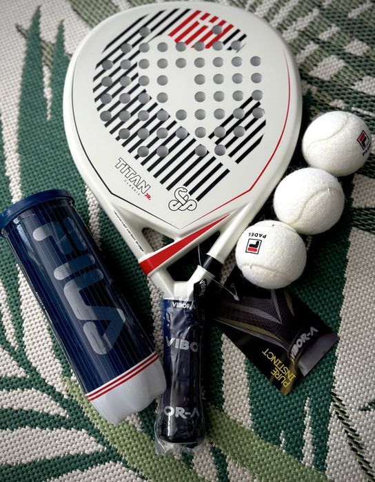 Ракета за падел - Vibor-A Titan с подарък бели топки