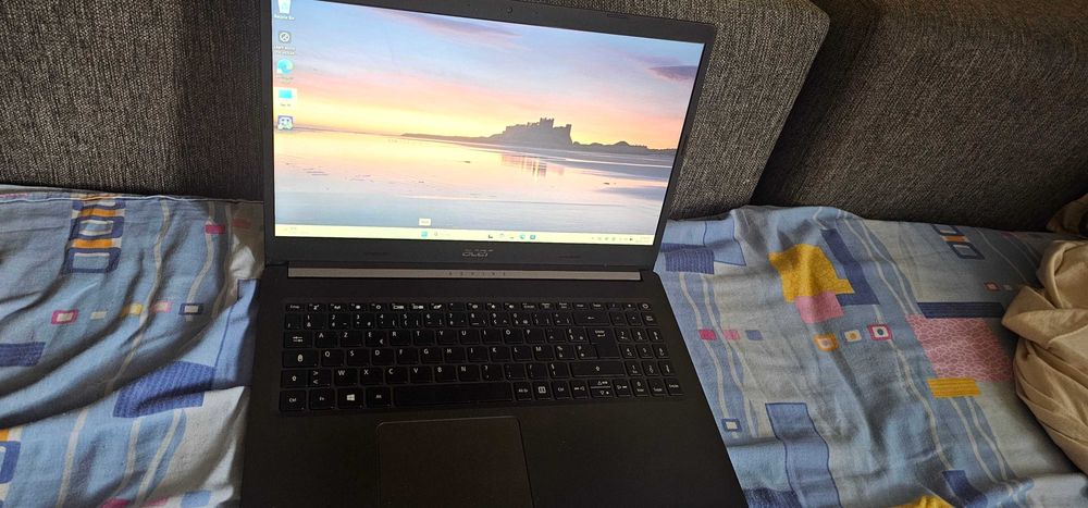 laptop Acer Aspire A515-54 N18Q13  Core i5-8265U. 1.6GHz