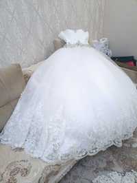Платье свадебное 44 размер