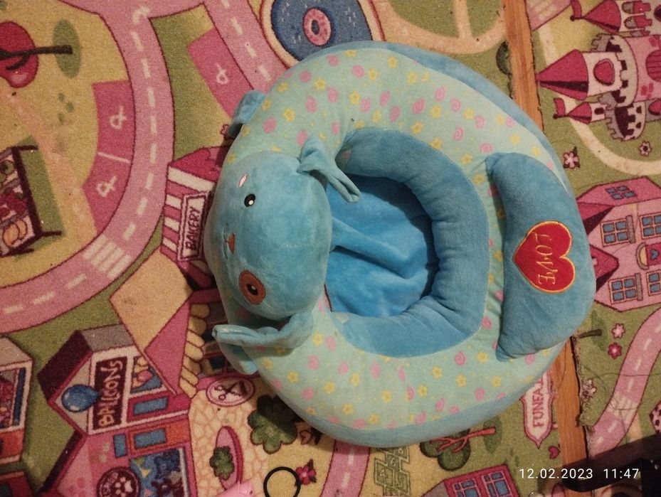 Vind in conditi bune balansoar căluț și fotoliu bebeluș