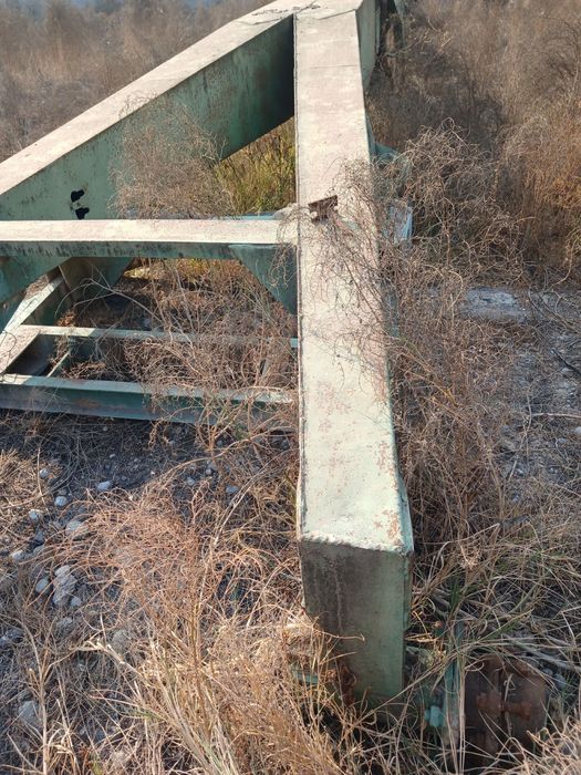 Yer tekizlash uskunasi xolati eski ketmonini olingan qolgan j