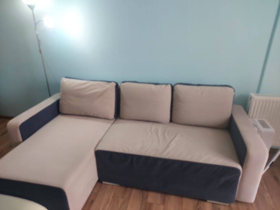 Canapea extensibilă.