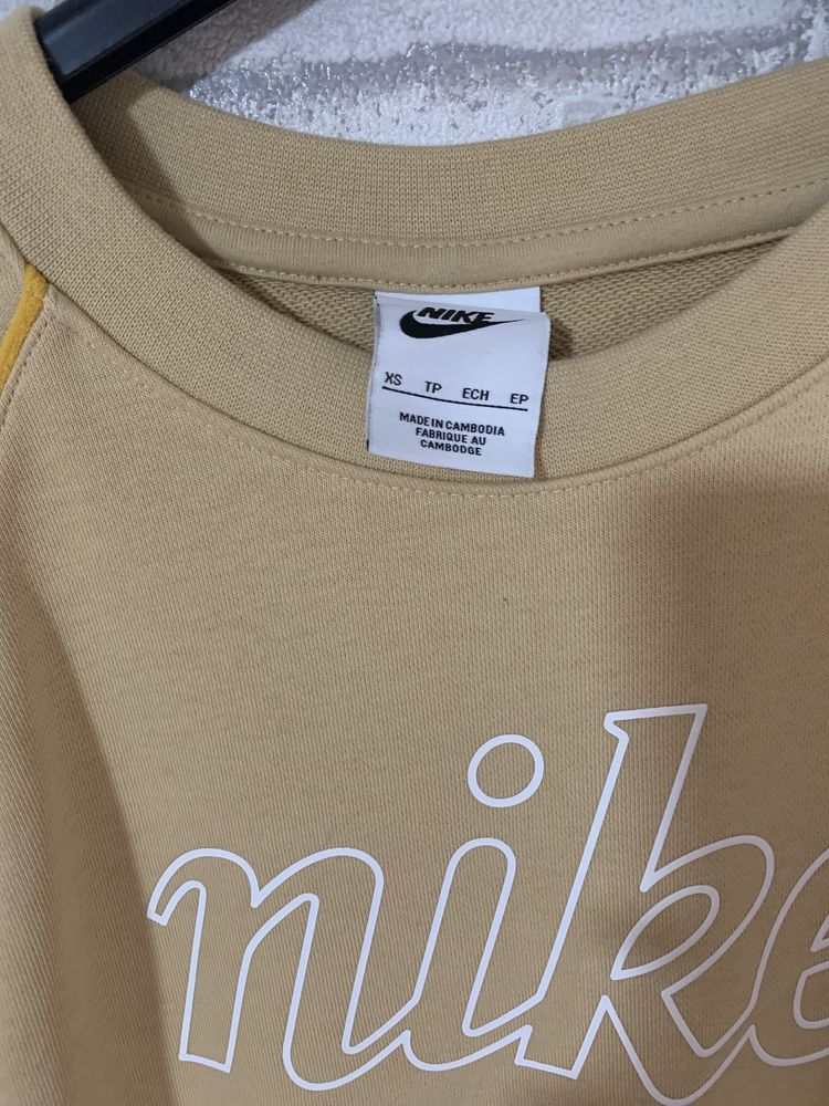 Дамска блуза. Nike оригинална.