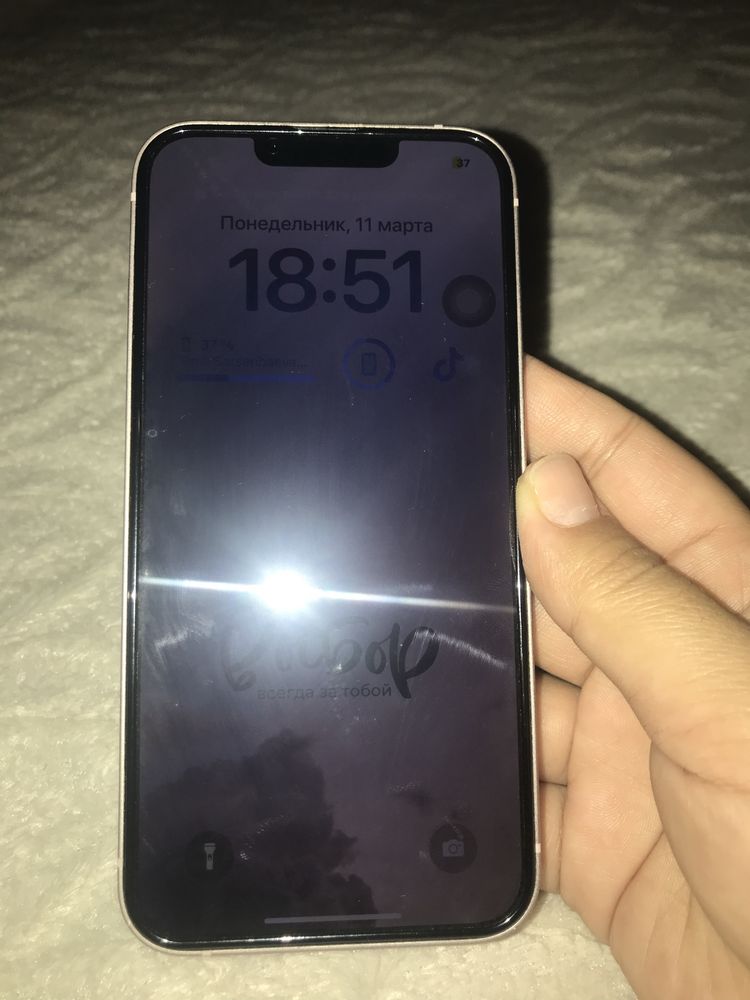 Срочно продам Iphone 13