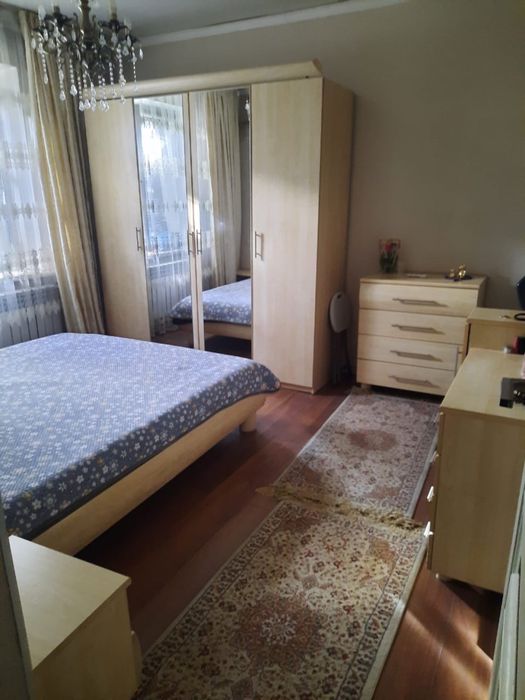 Продам спальный гарнитур