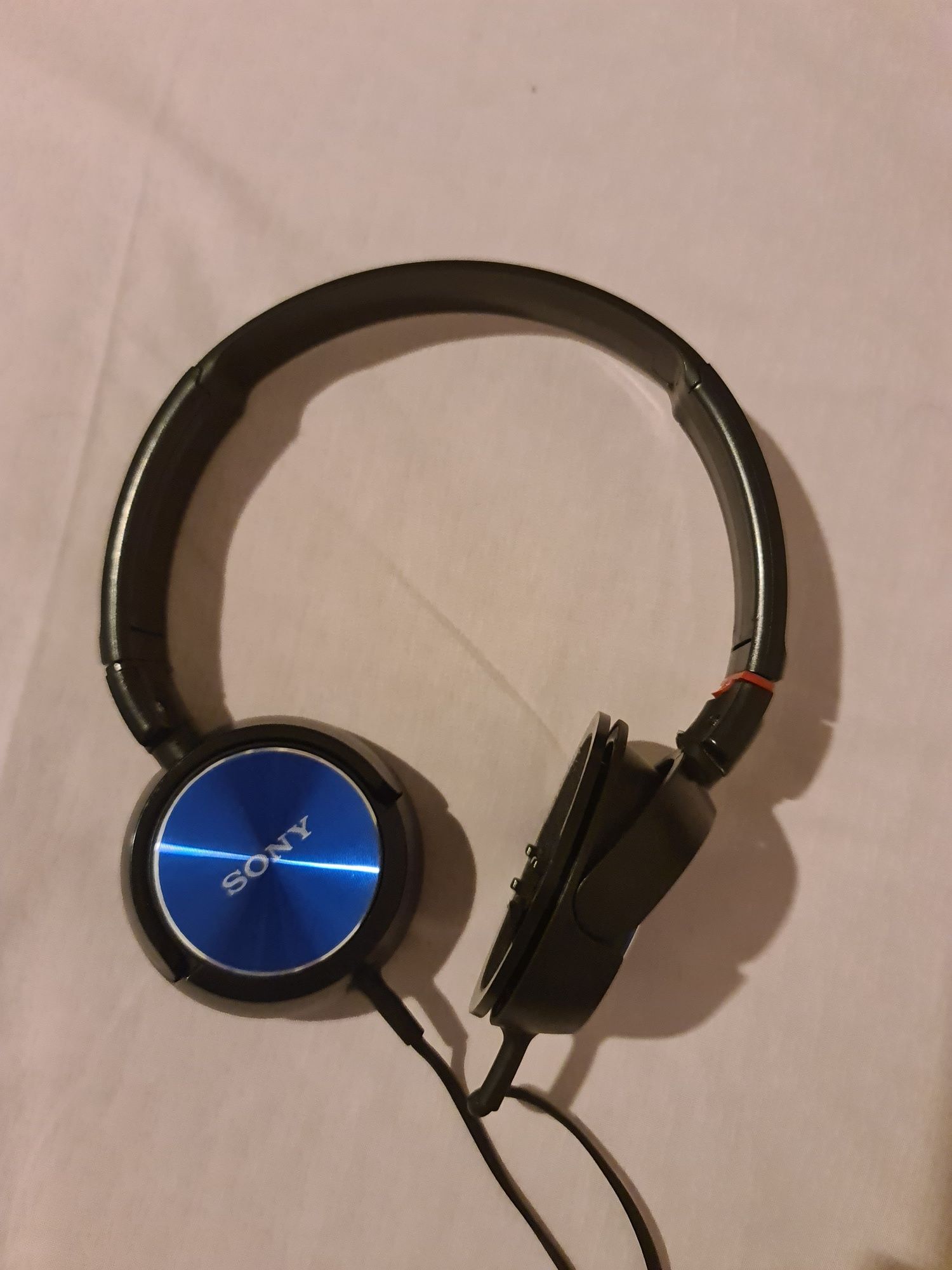 Sony слушалки два броя