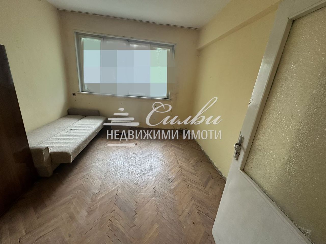 Продава се Тристаен апартамент в Шумен, Център - 75 кв.м за 1224 €/кв.м - Снимка #9
