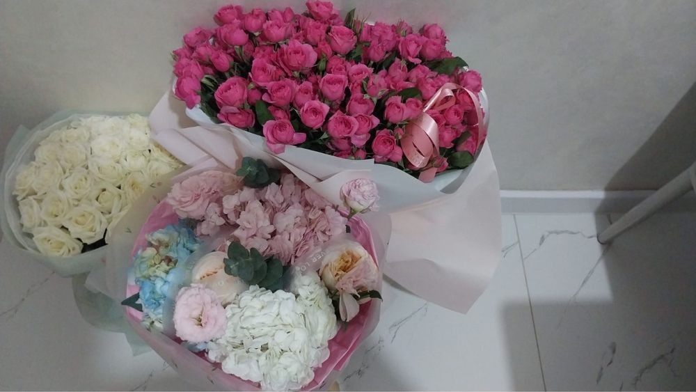 Букеты цветов свежие