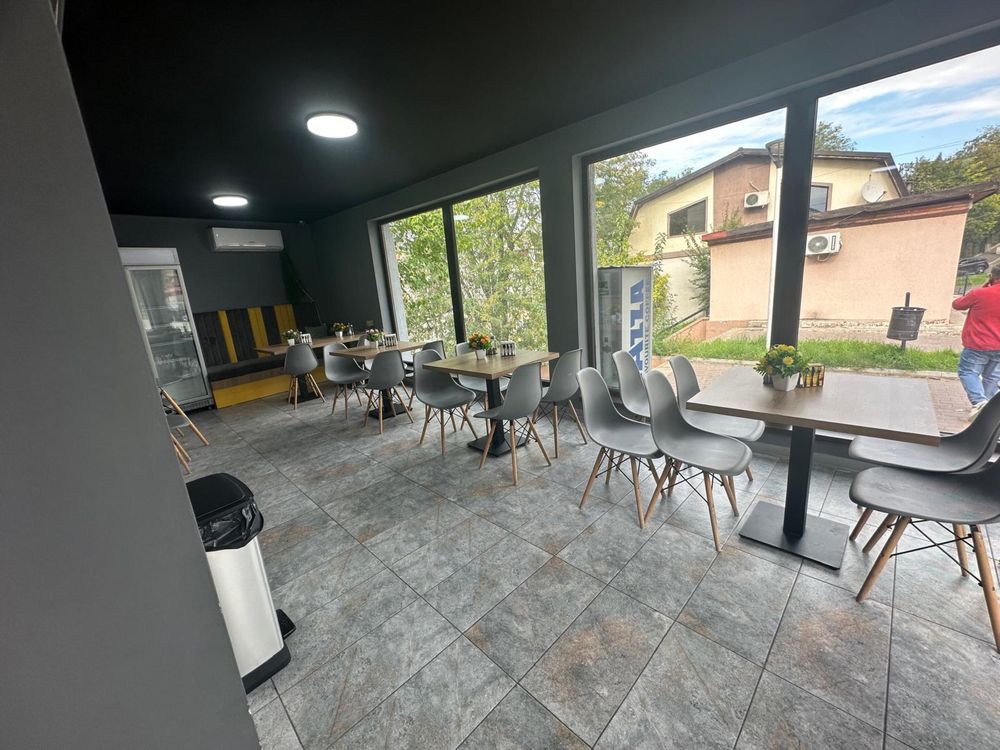 Spatiu comercial de vanzare sau închiriat