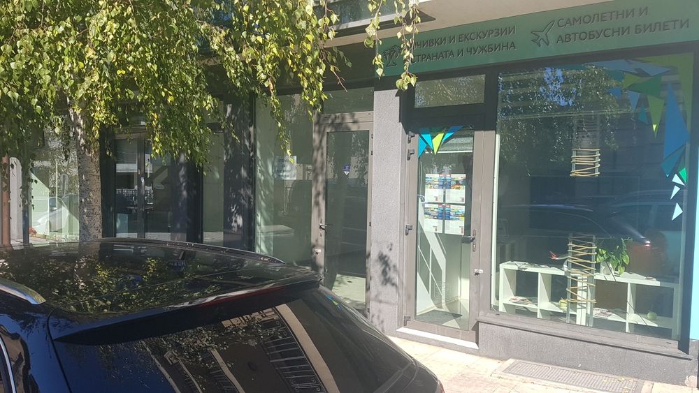 Помещение 60кв.м под наем Бургас главна улица