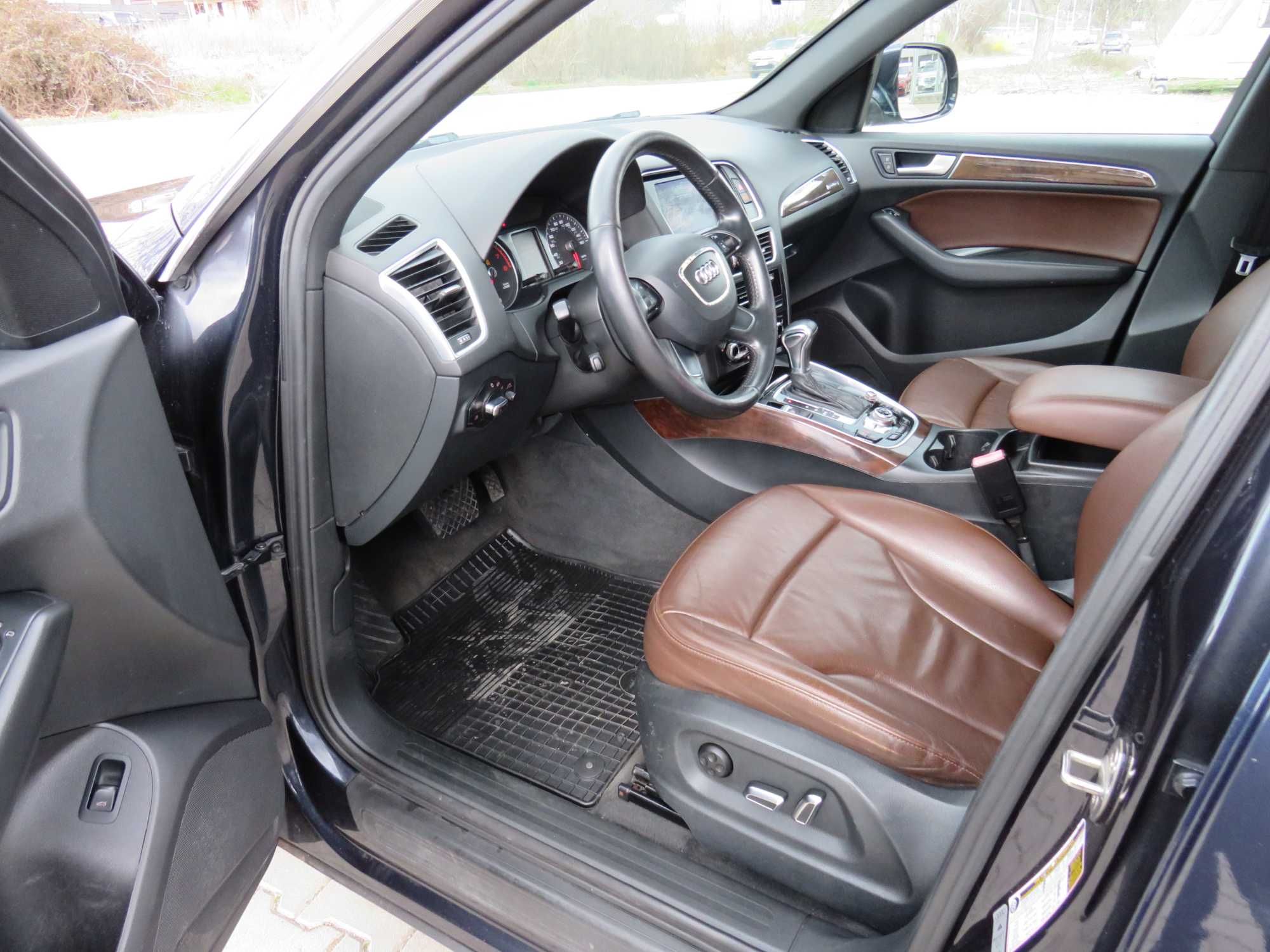 Audi Q5 2.0T Quattro 2015г 8ZF