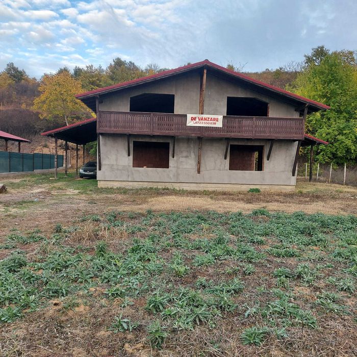 OFERTA SI IN RATE casa  2 apartamente noi la150 EURO MP