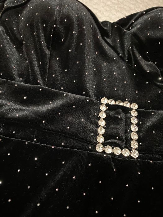 Черна вечерна рокля