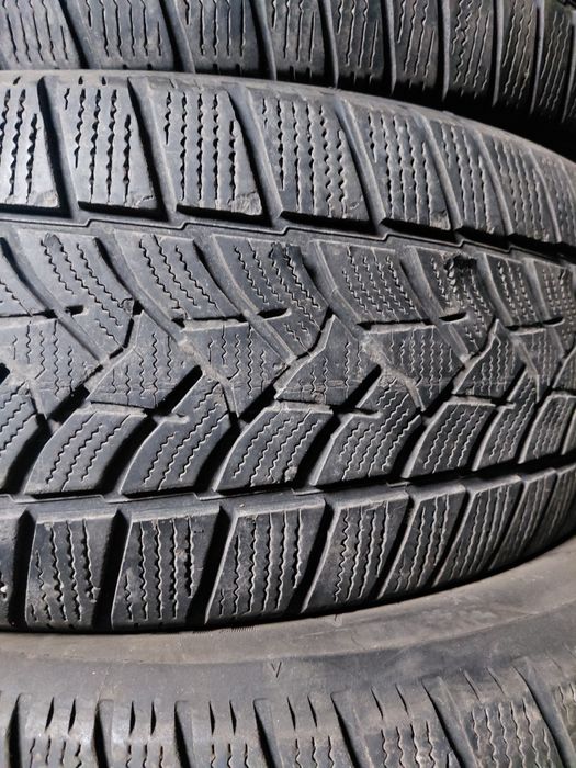 235/60/18"Dunlop 4 бр.гуми