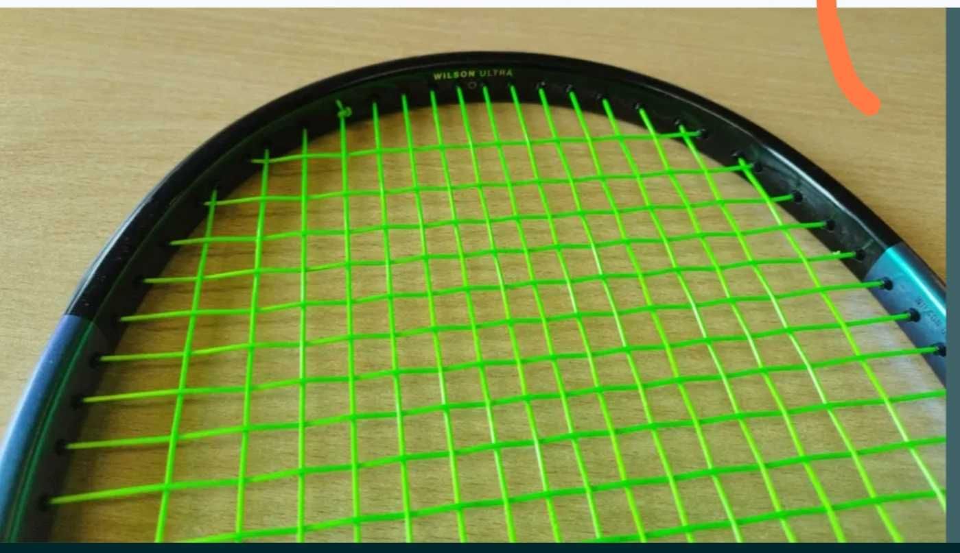 Професионална тенис ракета"Wilson Ultra 97 inch, v4,16/19,305gr grip4"