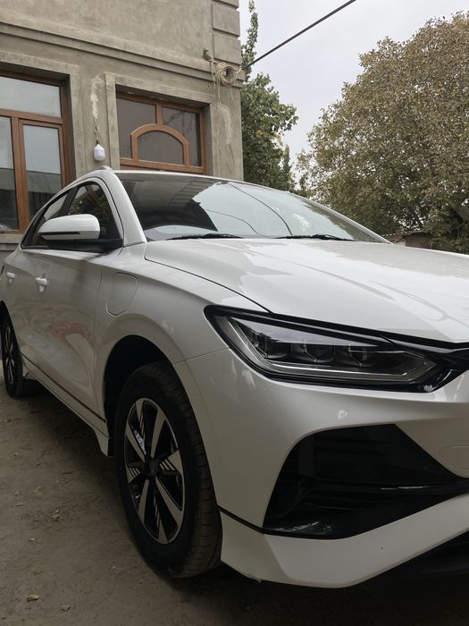 BYD E2 Luxury 21.400 km