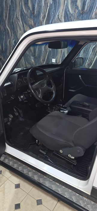 LADA NIVA 5 eshilik 4x4