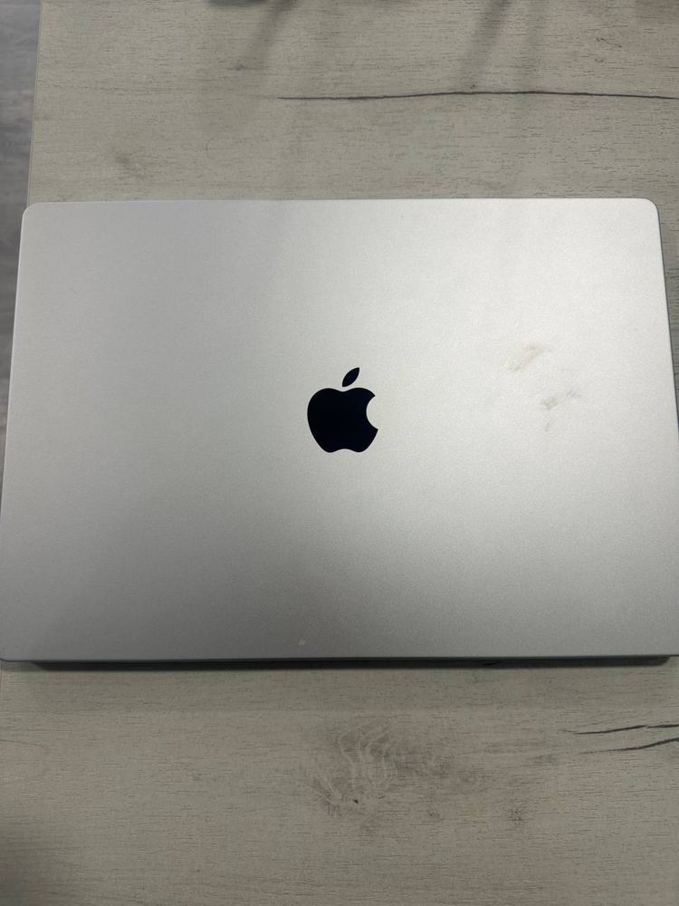 Macbook Pro. M1 Pro sotiladi