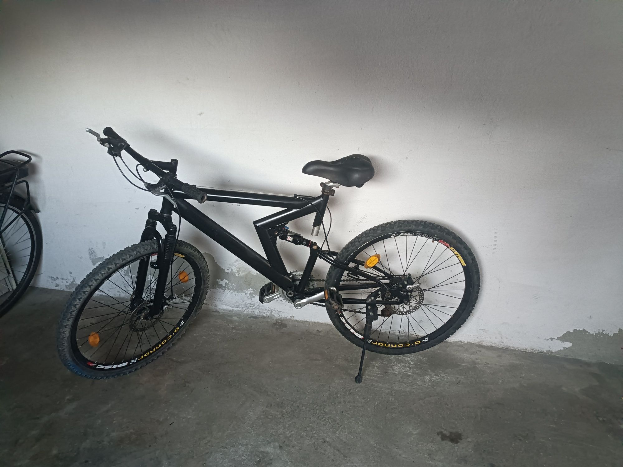 Bicicleta MTB foarte bine