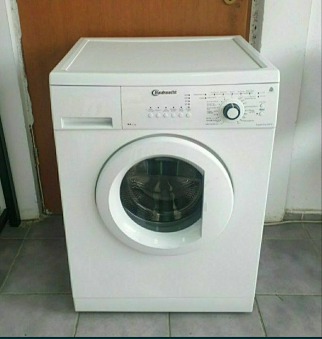 LICHIDARE DE STOC.  Masina de spălat rufe Whirlpool  / awd 55331