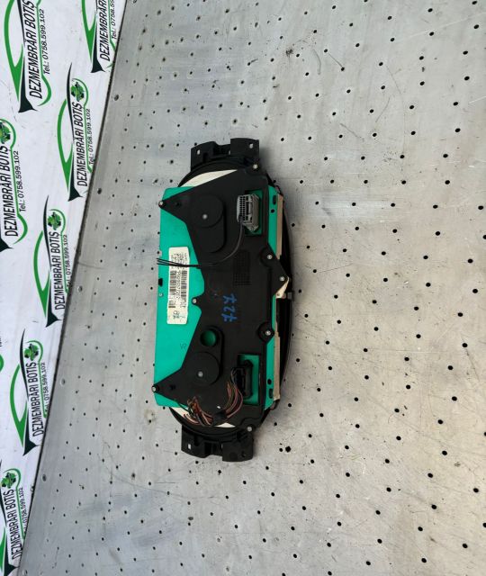 Ceasuri bord Dacia Logan prima generatie (facelift)