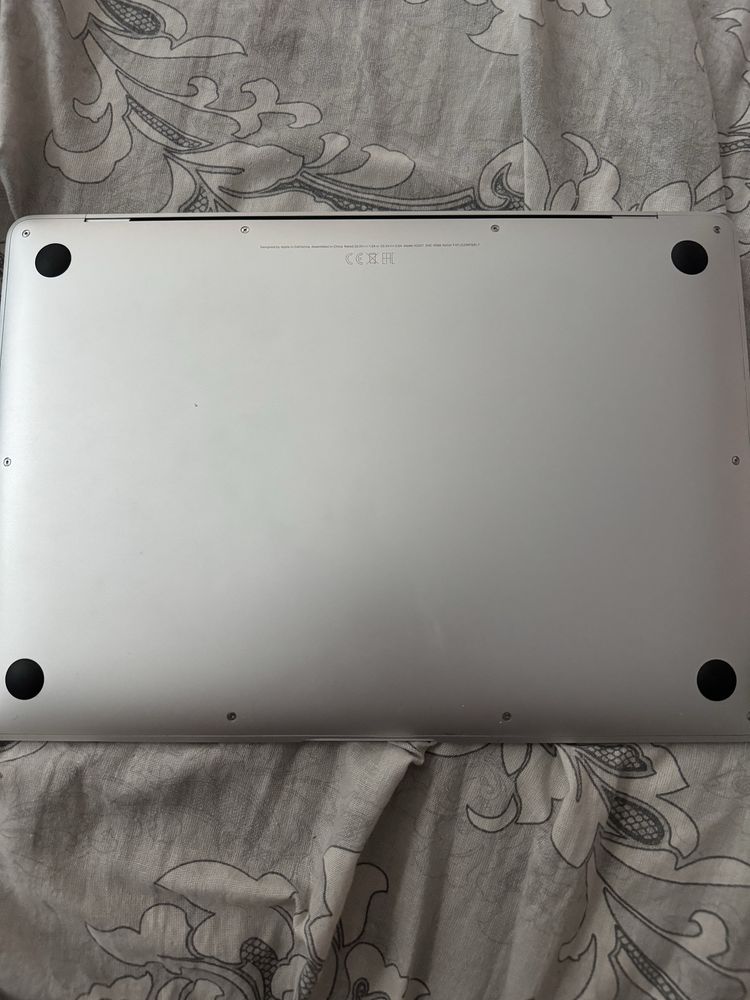 Macbook air M1 като нов