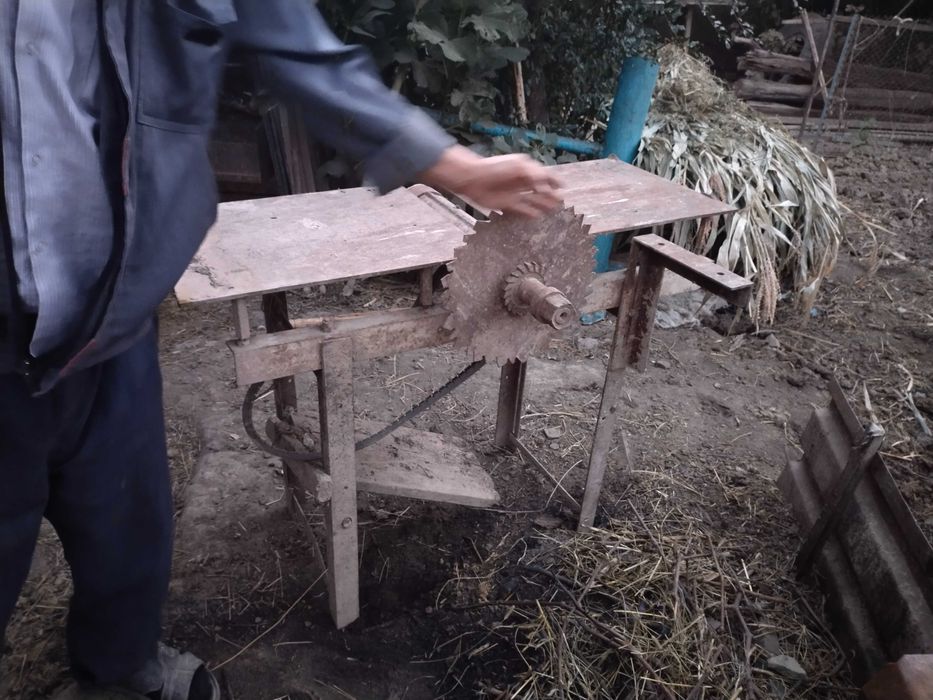 Станок для резки дерева