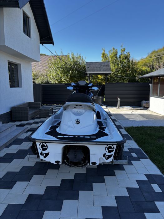 se vinde jetski sea doo wake 155