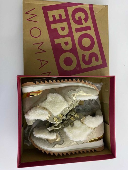 Gioseppo, Спортни обувки със скосена платформа и еко пух