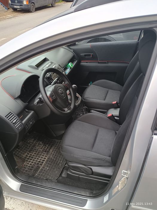 Vând/Schimb cu BENZINĂ Monovolum