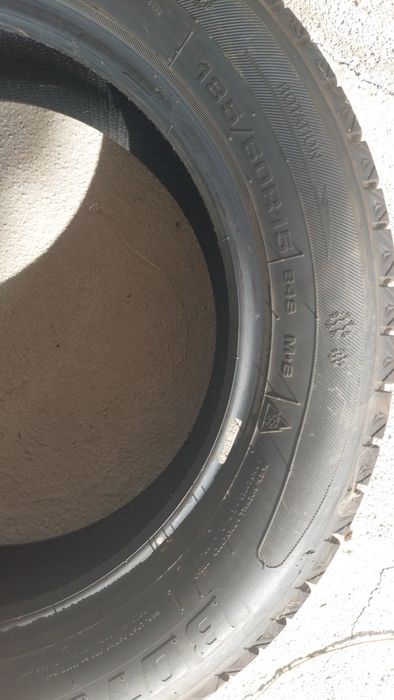 Шина зимний 4шт в хорошем состоянии