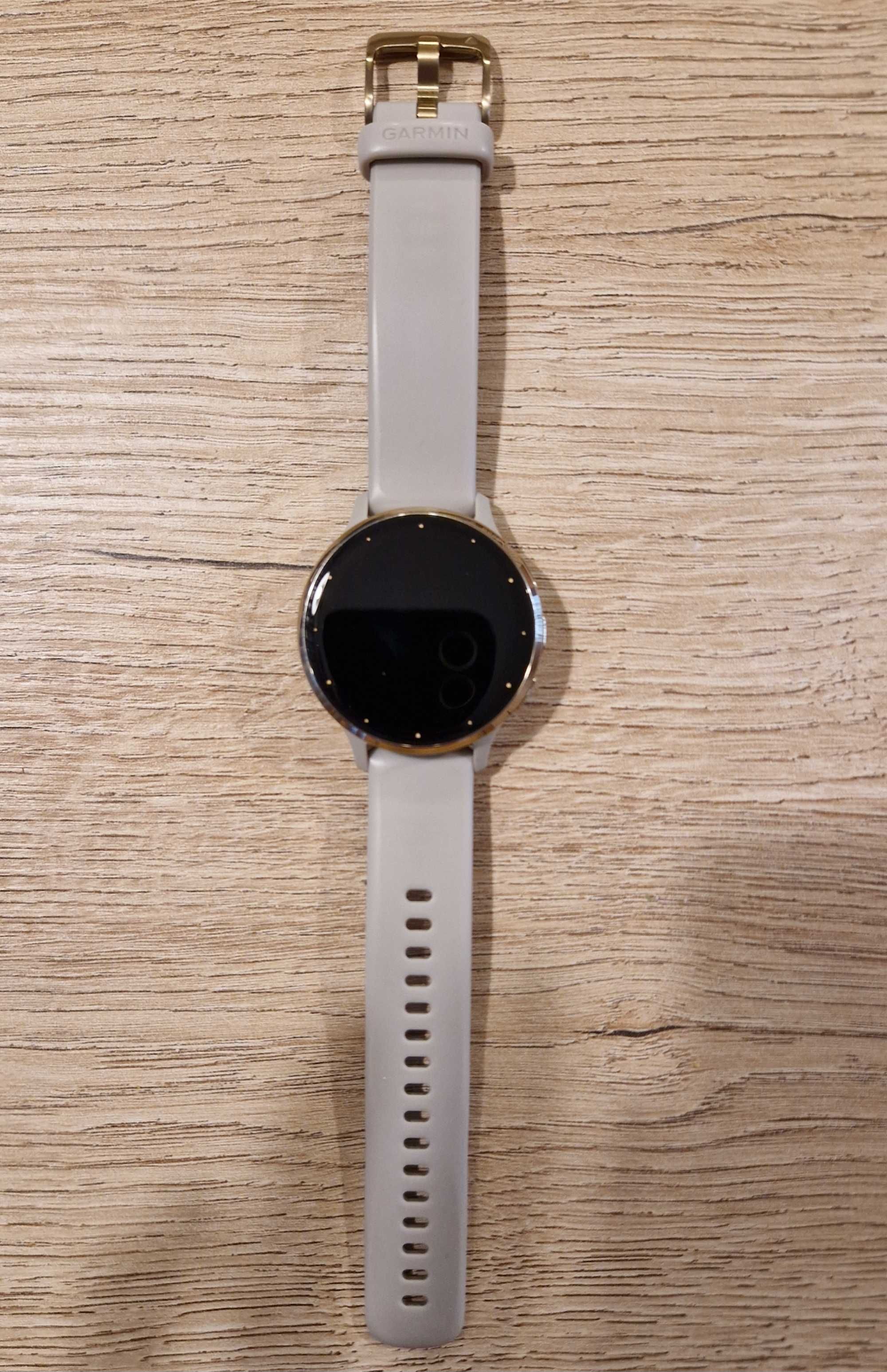 Garmin Venu s3 - още 4 месеца гаранция. Дамски Гармин.