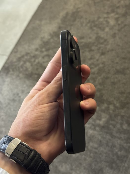 Продаётся Iphone 15 pro