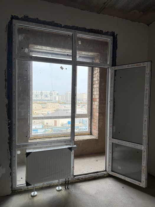 Продам витражное окно от балкона