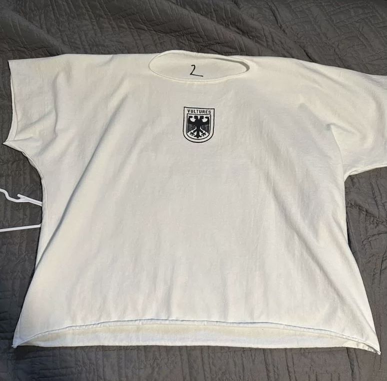 Мерч от kanye yzy vultures merch Ye