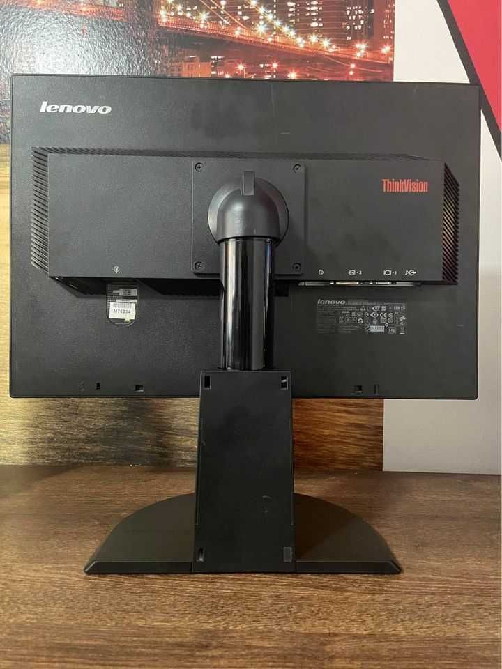 Monitor tip Office Lenovo ThinkVision 61cm