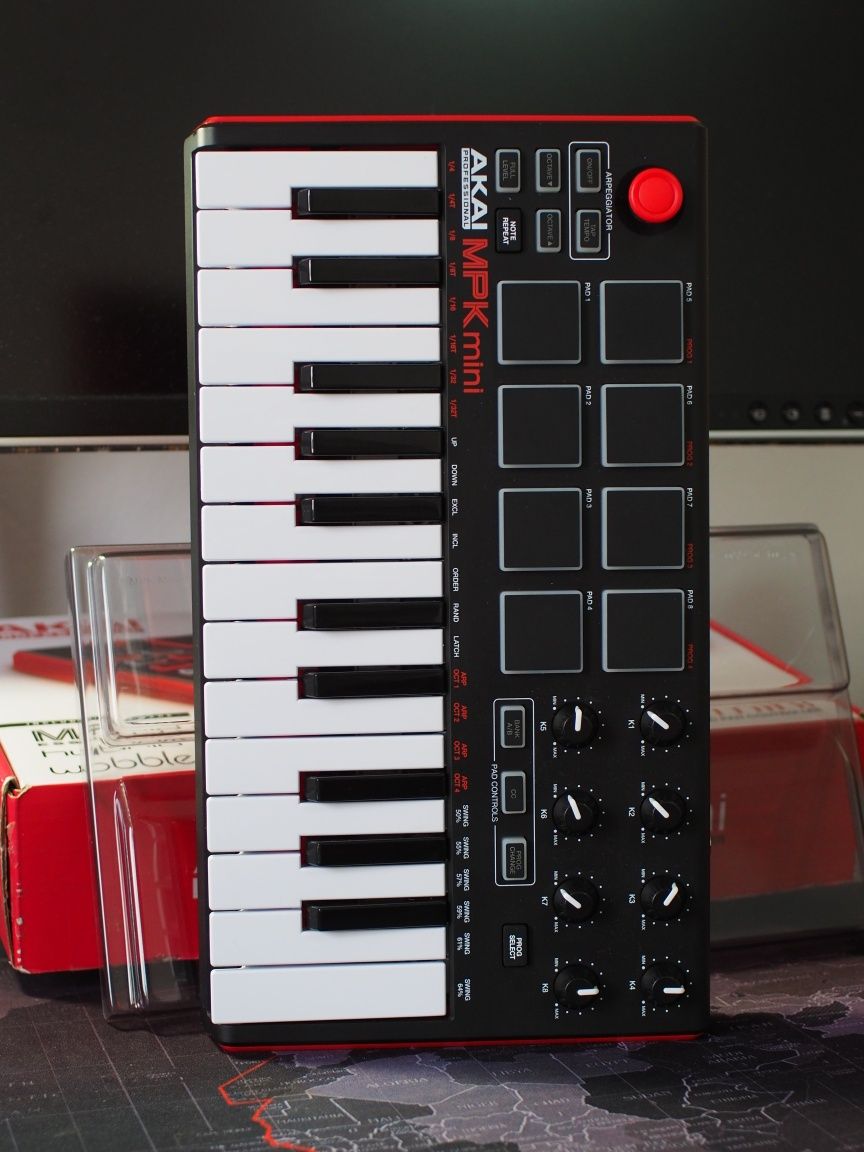 MIDI - Akai MPK Mini MK2 + DeckSaver