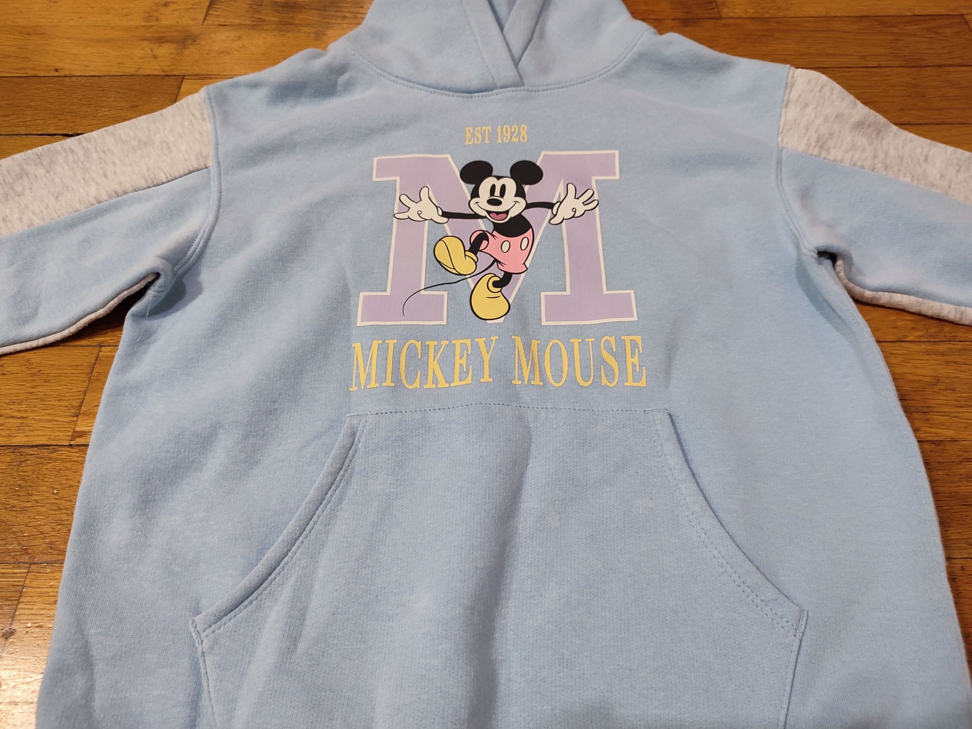 H&M Disney Mickey Mouse суичър с качулка номер 134-140