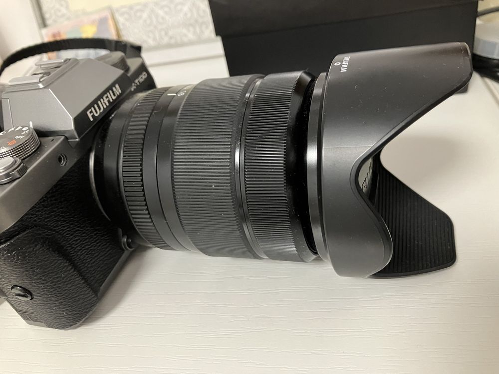 Fujifilm X-T100 + Obiectiv Fujinon XF 18-135mm – Stare excelenta