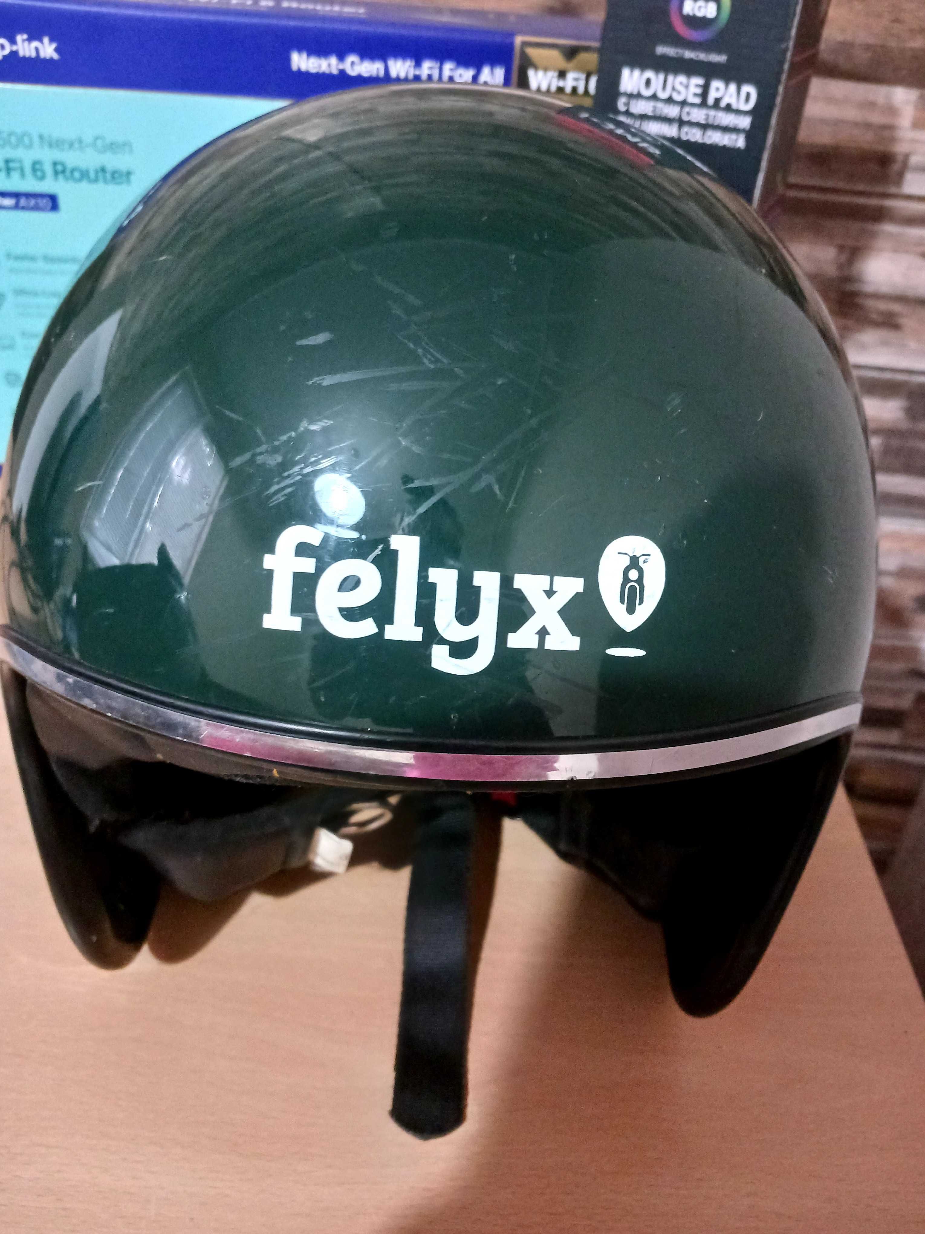 Каска за скутер FELIX