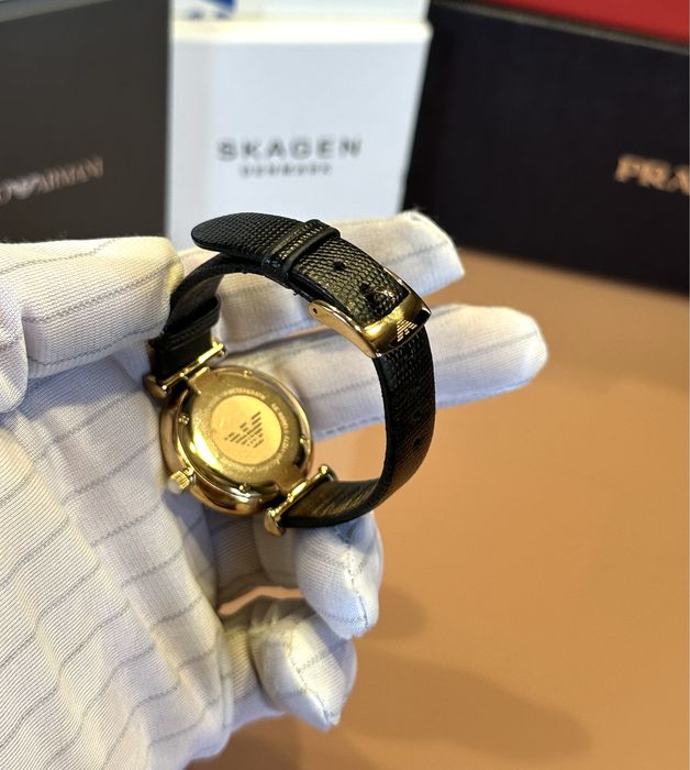 Дамски часовник Emporio Armani AR11270 НАМАЛЕН