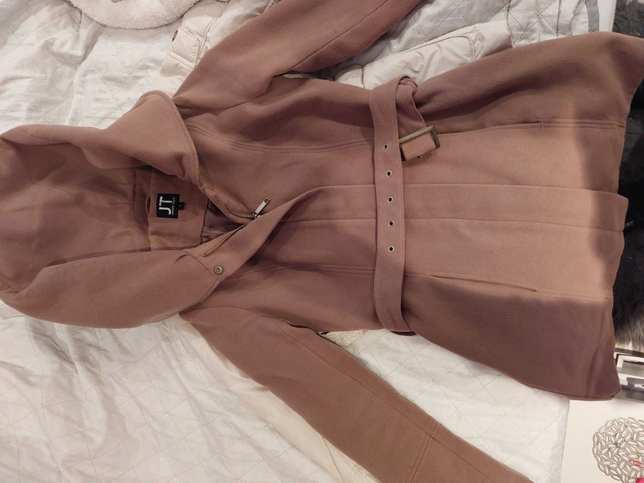 Vand paltoane,  geci fete cool